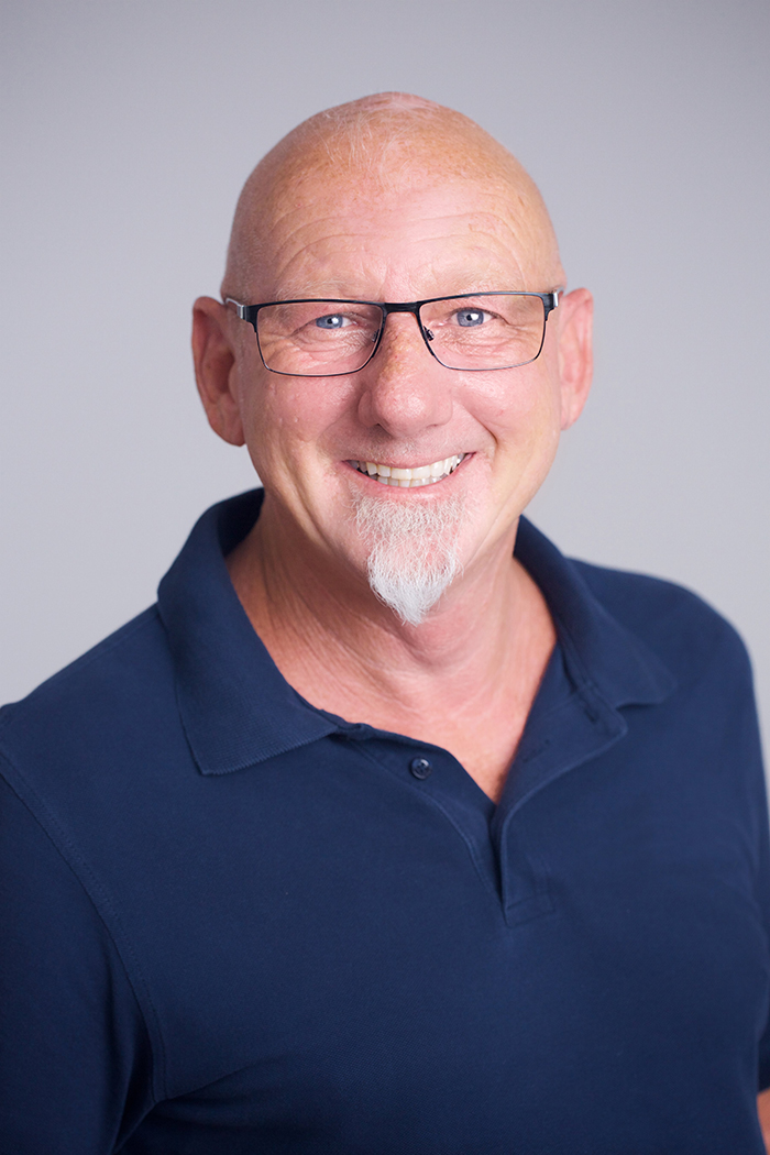 Bild zeigt den Zahnartzt und Kieferorthopäde Klaus Mißlinger Bild zeigt den Zahnartzt und Kieferorthopäde Klaus Mißlinger